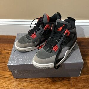 Men’s Air Jordan Retro 4